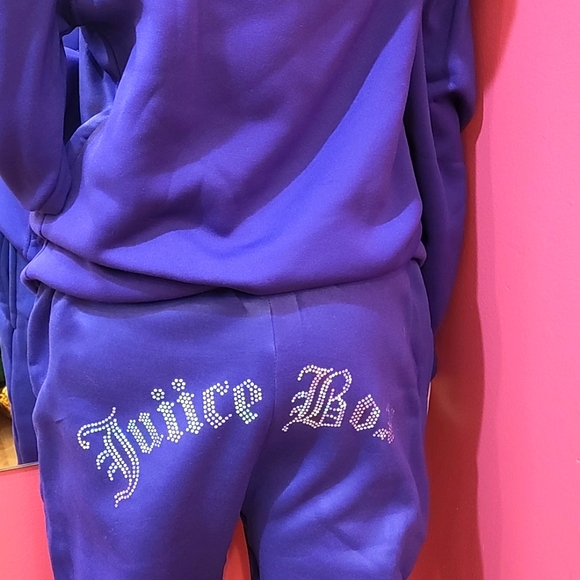 JUIICE BOX SWEAT SUIT - Picture 3 of 3